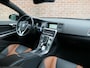 Volvo V60 Cross Country 2.0 T5 Momentum Xenon / Trekhaak / Standkachel / Leer