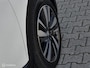 Peugeot 3008 1.2 PURETECH ALLURE/LEDER/LED/19''LMV/PARELMOER/CARPLAY