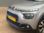Citroën C3 1.2 PureTech Max Unieke Kmstand! | Camera | Carplay | Stoelverwarming | 17" Lichtmetaal | Parkeersensoren | Achteruitrijcamera | Afwijkende dakkleur | Airco (automatisch)