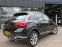 Volkswagen T-Roc 1.0 TSI 115pk STYLE / Stoelverw. / Trekhaak / Navi / BOVAG garantie