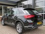 Volkswagen T-Roc 1.0 TSI 115pk STYLE / Stoelverw. / Trekhaak / Navi / BOVAG garantie