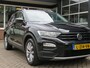 Volkswagen T-Roc 1.0 TSI 115pk STYLE / Stoelverw. / Trekhaak / Navi / BOVAG garantie