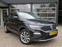 Volkswagen T-Roc 1.0 TSI 115pk STYLE / Stoelverw. / Trekhaak / Navi / BOVAG garantie