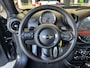 MINI Countryman 1.6 Cooper S Airco Cruise controle Trekhaak 1000kg trekgewicht Stuurwielbediening Telefoonverbinding Stoelverwarming Lichtmetalenvelgen Afneembare trekhaak
