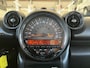 MINI Countryman 1.6 Cooper S Airco Cruise controle Trekhaak 1000kg trekgewicht Stuurwielbediening Telefoonverbinding Stoelverwarming Lichtmetalenvelgen Afneembare trekhaak