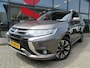 Mitsubishi Outlander 2.0 PHEV instyle+ | 4WD | AUTOMAAT | 203 PK | DEALER ONDERHOUDEN | TREKHAAK | 1.500 KG TREKGEWICHT |