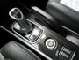 Mitsubishi Outlander 2.0 PHEV instyle+ | 4WD | AUTOMAAT | 203 PK | DEALER ONDERHOUDEN | TREKHAAK | 1.500 KG TREKGEWICHT |