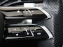 Mercedes-Benz C-klasse 300 e AMG Line / Achteruitrijcamera / Stoelverwarming / Panaroma-dak / Trekhaak / Sfeerverlichting /