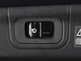 Mercedes-Benz C-klasse 300 e AMG Line / Achteruitrijcamera / Stoelverwarming / Panaroma-dak / Trekhaak / Sfeerverlichting /