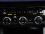 Skoda Octavia Combi 1.5 TSI Greentech Style Business Gratis Afleverpakket! | Voorstoelen Verwarmd | Achteruitrijcamera |