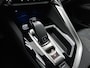Peugeot 3008 SUV Allure 130pk Automaat | Navigatie | Achteruitrijcamera | Climate Control | Cruise Control | Parkeersensoren v+a | Keyless | Dodehoeksensor | Draadloze telefoonlader | Elektrisch inklapbare spiegels | Armsteun | Apple Carplay / Android Auto | Bluetooth | Donker getint glas | 18" lichtmetalen velgen |