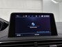 Peugeot 3008 SUV Allure 130pk Automaat | Navigatie | Achteruitrijcamera | Climate Control | Cruise Control | Parkeersensoren v+a | Keyless | Dodehoeksensor | Draadloze telefoonlader | Elektrisch inklapbare spiegels | Armsteun | Apple Carplay / Android Auto | Bluetooth | Donker getint glas | 18" lichtmetalen velgen |