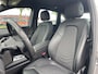 Mercedes-Benz B-klasse 180 Advantage | Achteruitrijcamera | Half leder | MBUX | Elektrische achterklep |