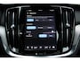 Volvo V60 2.0 T6 Plug-in hybrid AWD Plus Dark | Nappa leder / Open Grid Textiel Bekleding Met Contourstoelen | 19' 5-Triplespaaks Glossy Black Diamond Cut | Harman/Kardon audio installatie|  Verwarmbare Voor + Achterstoelen | Stuurwielverwarming | Panoramadak | Head-up Display | Visual Park Assist |
