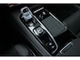 Volvo V60 2.0 T6 Plug-in hybrid AWD Plus Dark | Nappa leder / Open Grid Textiel Bekleding Met Contourstoelen | 19' 5-Triplespaaks Glossy Black Diamond Cut | Harman/Kardon audio installatie|  Verwarmbare Voor + Achterstoelen | Stuurwielverwarming | Panoramadak | Head-up Display | Visual Park Assist |