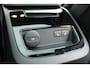 Volvo V60 2.0 T6 Plug-in hybrid AWD Plus Dark | Nappa leder / Open Grid Textiel Bekleding Met Contourstoelen | 19' 5-Triplespaaks Glossy Black Diamond Cut | Harman/Kardon audio installatie|  Verwarmbare Voor + Achterstoelen | Stuurwielverwarming | Panoramadak | Head-up Display | Visual Park Assist |