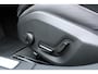 Volvo V60 2.0 T6 Plug-in hybrid AWD Plus Dark | Nappa leder / Open Grid Textiel Bekleding Met Contourstoelen | 19' 5-Triplespaaks Glossy Black Diamond Cut | Harman/Kardon audio installatie|  Verwarmbare Voor + Achterstoelen | Stuurwielverwarming | Panoramadak | Head-up Display | Visual Park Assist |