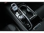 Volvo V60 2.0 T6 Plug-in hybrid AWD Plus Dark | Nappa leder / Open Grid Textiel Bekleding Met Contourstoelen | 19' 5-Triplespaaks Glossy Black Diamond Cut | Harman/Kardon audio installatie|  Verwarmbare Voor + Achterstoelen | Stuurwielverwarming | Panoramadak | Head-up Display | Visual Park Assist |