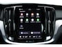 Volvo V60 2.0 T6 Plug-in hybrid AWD Plus Dark | Nappa leder / Open Grid Textiel Bekleding Met Contourstoelen | 19' 5-Triplespaaks Glossy Black Diamond Cut | Harman/Kardon audio installatie|  Verwarmbare Voor + Achterstoelen | Stuurwielverwarming | Panoramadak | Head-up Display | Visual Park Assist |