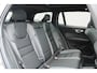 Volvo V60 2.0 T6 Plug-in hybrid AWD Plus Dark | Nappa leder / Open Grid Textiel Bekleding Met Contourstoelen | 19' 5-Triplespaaks Glossy Black Diamond Cut | Harman/Kardon audio installatie|  Verwarmbare Voor + Achterstoelen | Stuurwielverwarming | Panoramadak | Head-up Display | Visual Park Assist |
