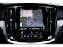 Volvo V60 2.0 T6 Plug-in hybrid AWD Plus Dark | Nappa leder / Open Grid Textiel Bekleding Met Contourstoelen | 19' 5-Triplespaaks Glossy Black Diamond Cut | Harman/Kardon audio installatie|  Verwarmbare Voor + Achterstoelen | Stuurwielverwarming | Panoramadak | Head-up Display | Visual Park Assist |