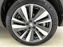 Peugeot 5008 SUV Allure 130pk Automaat | 7 Zitplaatsen | Navigatie | Achteruitrijcamera | Handsfree Achterklep | Climate Control | Parkeersensoren v+a | Cruise Control | Keyless | Armsteun | Draadloze telefoonlader | Apple Carplay / Android Auto | Bluetooth | DAB+ radio | Donker getint glas | 19" lichtmetalen velgen |
