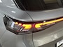 Volkswagen T-Roc 1.5 eTsi R-Line First Edition | IQ light | Pano | Trekhaak |