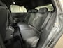 Volkswagen T-Roc 1.5 eTsi R-Line First Edition | IQ light | Pano | Trekhaak |