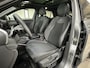 Volkswagen T-Roc 1.5 eTsi R-Line First Edition | IQ light | Pano | Trekhaak |