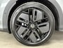 Volkswagen T-Roc 1.5 eTsi R-Line First Edition | IQ light | Pano | Trekhaak |