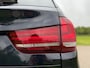 BMW X5 M50D Automaat / Grijs Kenteken / Leder / Panoramadak / 21" Velgen / Camera / Trekhaak / Navi / Clima / PDC / Cruise / LED /