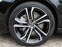 Volvo V90 2.0 T8 Plug-in hybrid AWD Ultra Dark Automaat / Panoramadak / Bowers & Wilkens audio / Trekhaak / Head-up Display / 360* camera