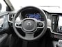Volvo V90 2.0 T8 Plug-in hybrid AWD Ultra Dark Automaat / Panoramadak / Bowers & Wilkens audio / Trekhaak / Head-up Display / 360* camera