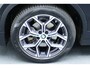 BMW X2 sDrive18i High Executive. Navi, Clima, StoelVerw, 18"LMV, Haak 1700kg