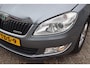 Skoda Fabia Combi 1.2 TDI Greenline (Zie foto's lichte schade voor), Climate control, Trekhaak, Cruise control,