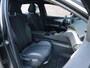Peugeot 3008 SUV GT 1.6 Plug-in HYbrid4 300pk Automaat | Navigatie | Panoramisch schuif-kanteldak | Rondomzichtcamera | Climate Control | Adaptieve Cruise Control | Full Led koplampen | Keyless | Apple Carplay / Android Auto | DAB+ radio | Bluetooth | Donker getint glas | 18" lichtmetalen velgen |