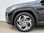 Hyundai Tucson 1.6 T-GDI PHEV Premium Sky 4WD / Trekhaak ( 1350 kg ) / Achterbank verwarmd / Stoel verkoeling en verwarming voor / Elektrisch glazen panorama-dak /