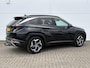 Hyundai Tucson 1.6 T-GDI PHEV Premium Sky 4WD / Trekhaak ( 1350 kg ) / Achterbank verwarmd / Stoel verkoeling en verwarming voor / Elektrisch glazen panorama-dak /