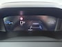 Peugeot 2008 1.2 Hybrid 136 Allure ADAPTIVE CRUISE CONTROL| ACHTERUITRIJCAMERA| APPLE CARPLAY/ ANDROID AUTO| DODE HOEK SENSOR | FABRIEKSGARANTIE TOT 2027 | RIJKLAAR PRIJS |