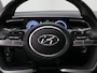 Hyundai Tucson 1.6 T-GDI HEV Comfort AUTOMAAT / Navigatie / 1ste Eigenaar / 1650KG Trekgewicht / Adaptieve Cruise Control / NL auto / Dealer onderhouden / Stoelverwarming voor / Navigatie / Apple CarPlay & Android Auto / All Seasonbanden /