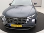 Hyundai Tucson 1.6 T-GDI HEV Comfort AUTOMAAT / Navigatie / 1ste Eigenaar / 1650KG Trekgewicht / Adaptieve Cruise Control / NL auto / Dealer onderhouden / Stoelverwarming voor / Navigatie / Apple CarPlay & Android Auto / All Seasonbanden /