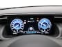 Hyundai Tucson 1.6 T-GDI HEV Comfort AUTOMAAT / Navigatie / 1ste Eigenaar / 1650KG Trekgewicht / Adaptieve Cruise Control / NL auto / Dealer onderhouden / Stoelverwarming voor / Navigatie / Apple CarPlay & Android Auto / All Seasonbanden /