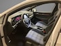 Volkswagen Golf 1.4TSIeHybrid 180kW/245PK GTE · Panoramadak · Trekhaak · Camera · Stoelverwarming · Navigatie