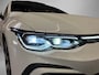 Volkswagen Golf 1.4TSIeHybrid 180kW/245PK GTE · Panoramadak · Trekhaak · Camera · Stoelverwarming · Navigatie