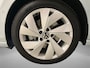 Volkswagen Golf 1.5eHybrid 204pk Life Edition DSG · Apple/Android · Camera + Parkeersensoren · Dodehoeksensor · Stoel- & stuurverwarming · Garantie t/m 26-03-2030 of 100000km