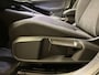 Volkswagen Golf 1.5eHybrid 204pk Life Edition DSG · Apple/Android · Camera + Parkeersensoren · Dodehoeksensor · Stoel- & stuurverwarming · Garantie t/m 26-03-2030 of 100000km