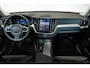 Volvo XC60 T6 Plug-in hybrid AWD Plus Dark | Trekhaak | Verwarmbare voorstoelen+stuurwiel+achterbank | Premium audio by Harman Kardon | Rondom zichtcamera