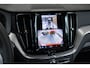 Volvo XC60 T6 Plug-in hybrid AWD Plus Dark | Trekhaak | Verwarmbare voorstoelen+stuurwiel+achterbank | Premium audio by Harman Kardon | Rondom zichtcamera