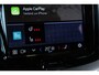 Volvo XC60 T6 Plug-in hybrid AWD Plus Dark | Trekhaak | Verwarmbare voorstoelen+stuurwiel+achterbank | Premium audio by Harman Kardon | Rondom zichtcamera