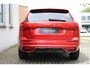 Volvo XC60 T6 Plug-in hybrid AWD Plus Dark | Trekhaak | Verwarmbare voorstoelen+stuurwiel+achterbank | Premium audio by Harman Kardon | Rondom zichtcamera